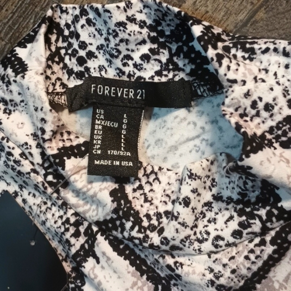Women's Snakeskin Bodysuit - Picture 2 of 8